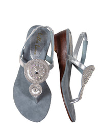 Victoria Double Medallion Mini Wedge