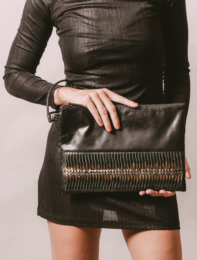 Santana Stich Clutch