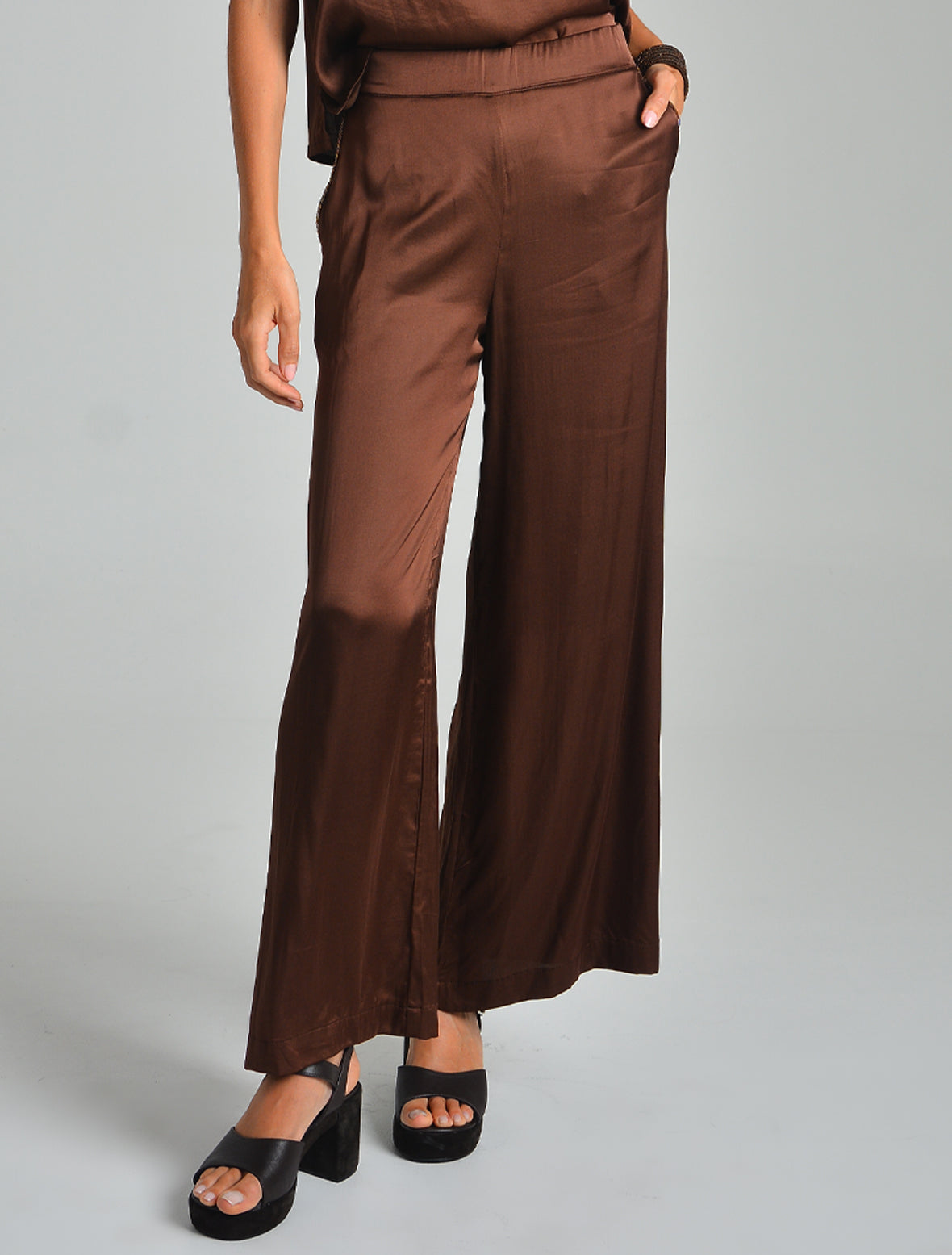 Celana Tiffany Kylie