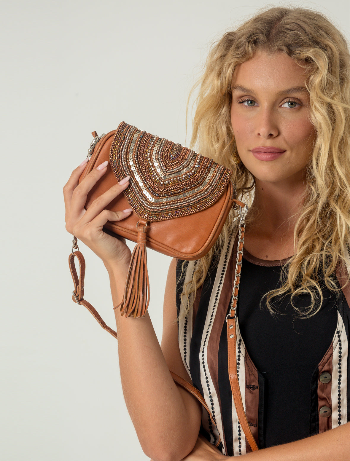 Victoria Royal Crossbody